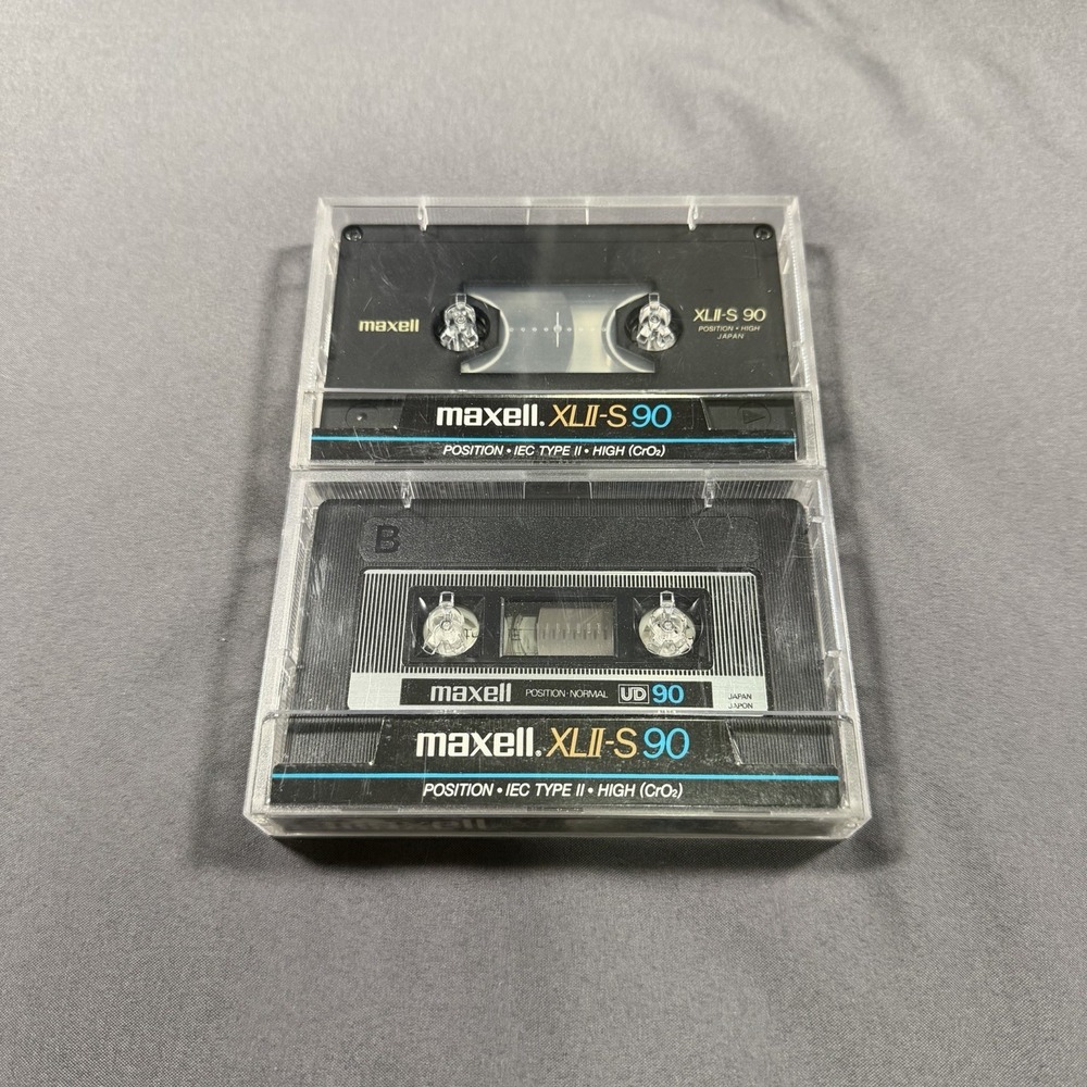 Lot Of 2 Maxell XL II-S 90 Minute‎ Cassette Tapes Unknown If Used Or New